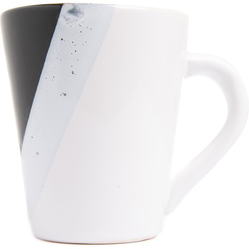 CANECA-TULIPA-CER-BEATRIZ-300ML-ATU-PTO-BCO